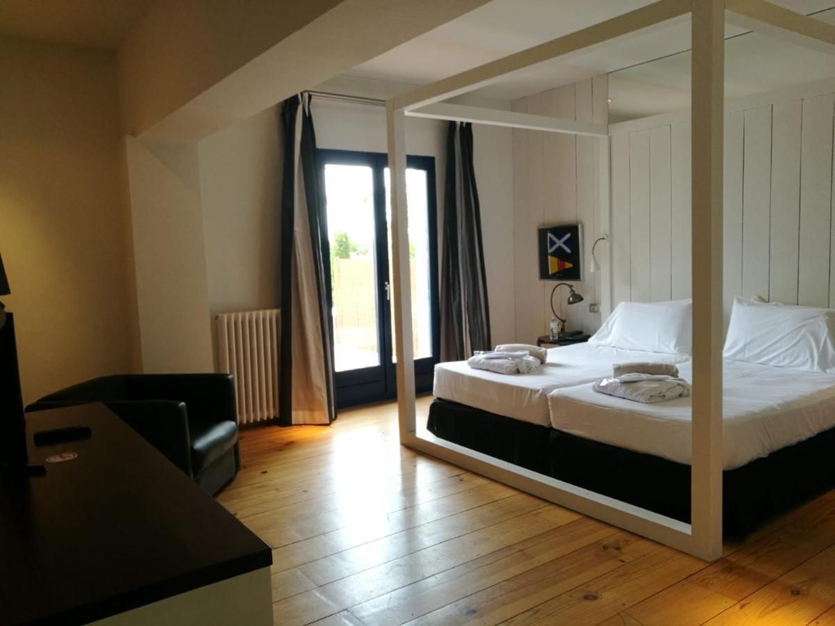 Hotel Trias Palamós Εξωτερικό φωτογραφία